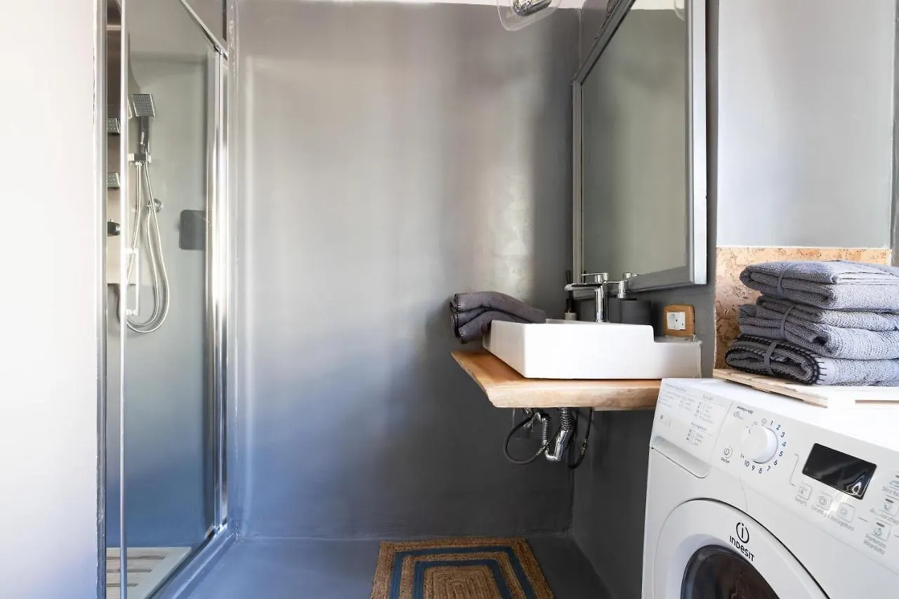Casanina - The House Of Travelers Apartment Como