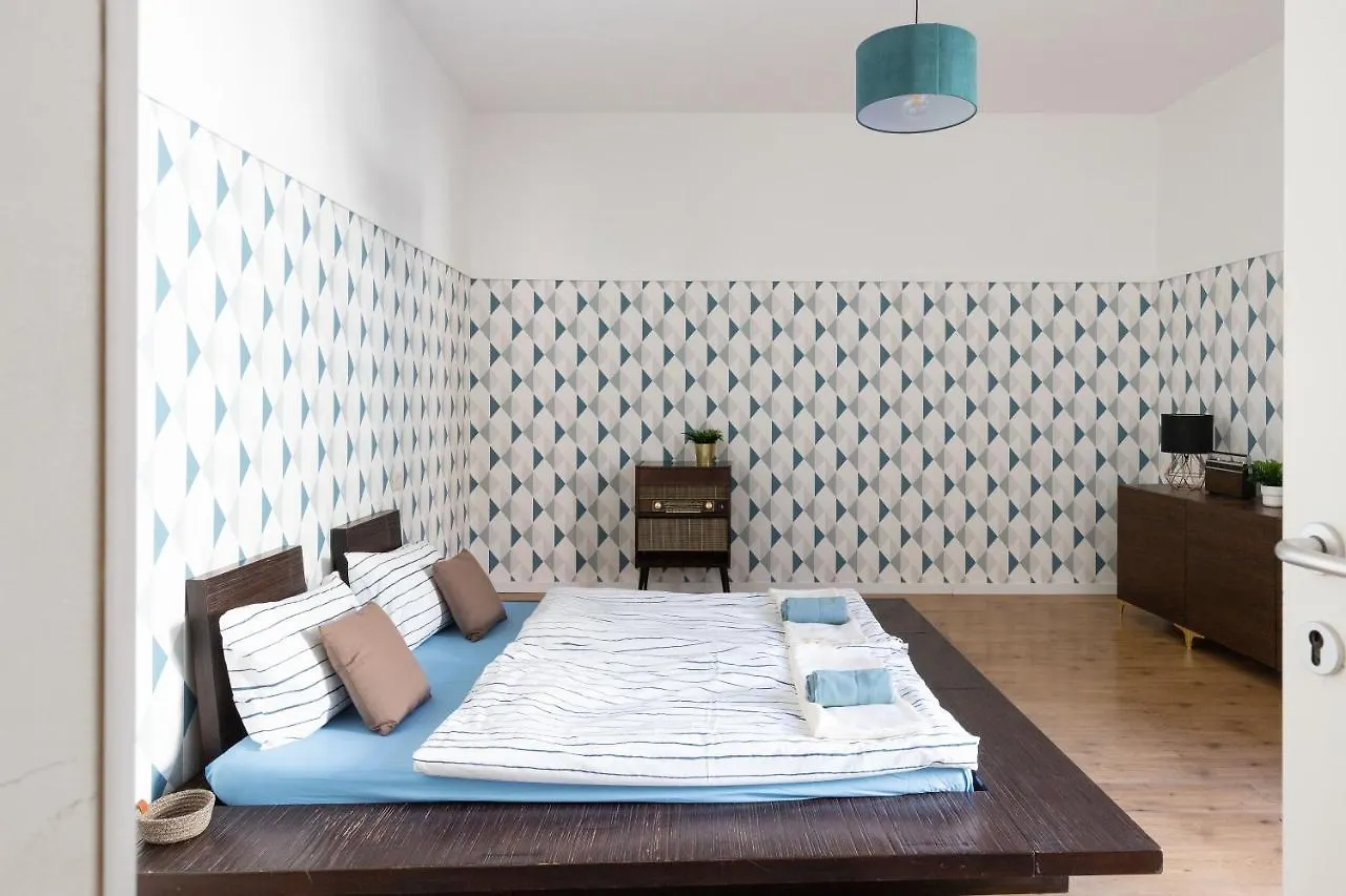 Casanina - The House Of Travelers Apartment Como